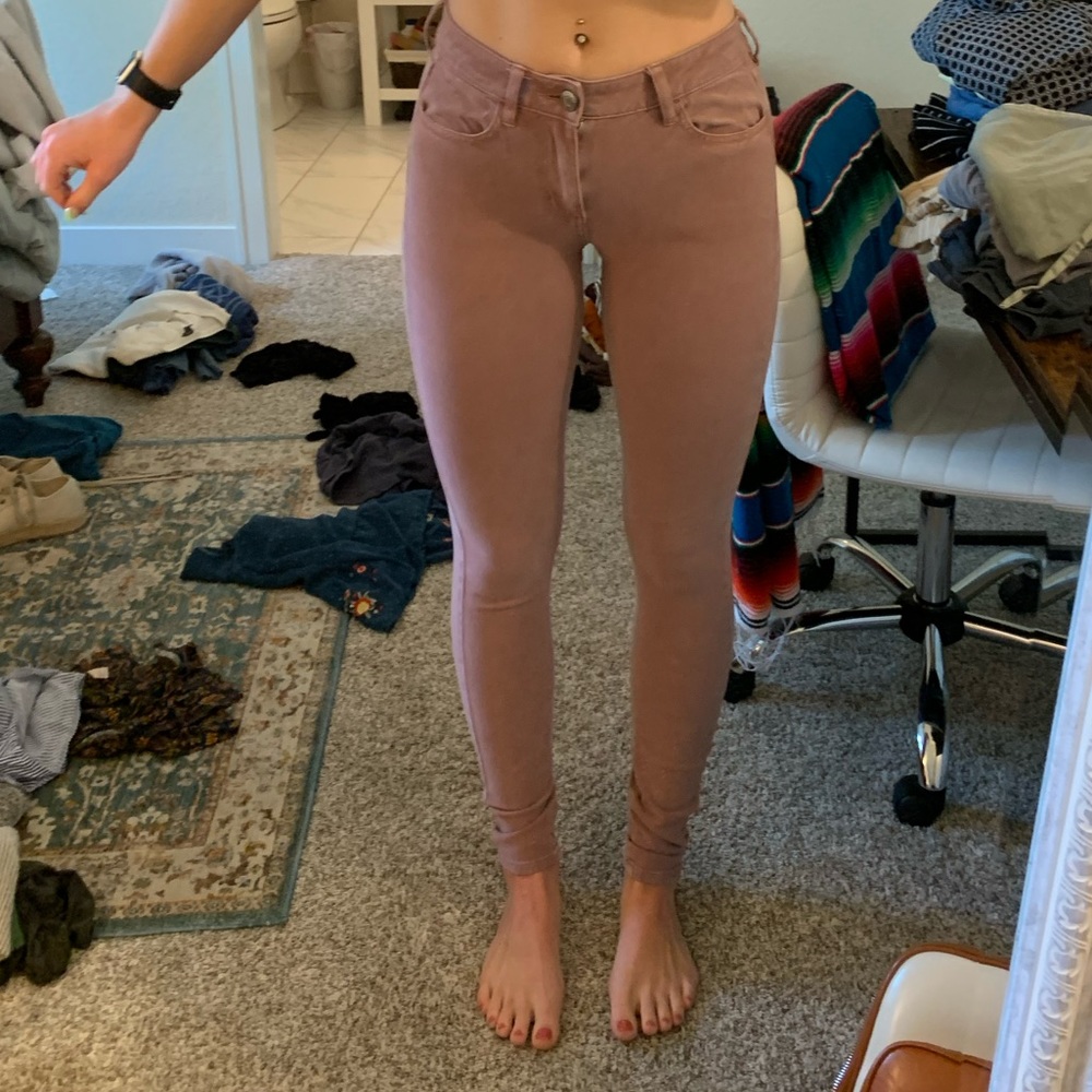 Mauve/pink pants from American Eagle!